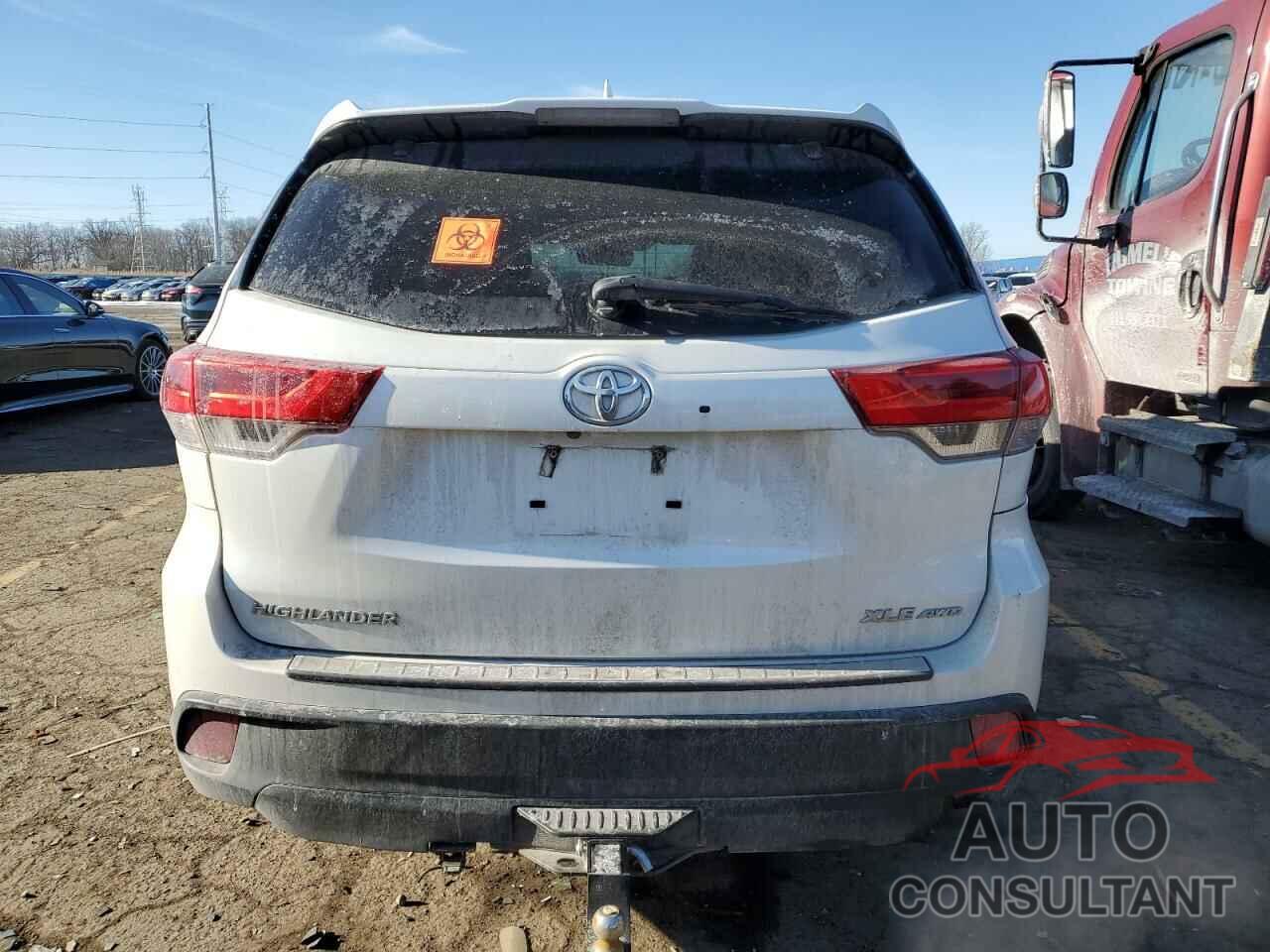 TOYOTA HIGHLANDER 2018 - 5TDJZRFH8JS843597