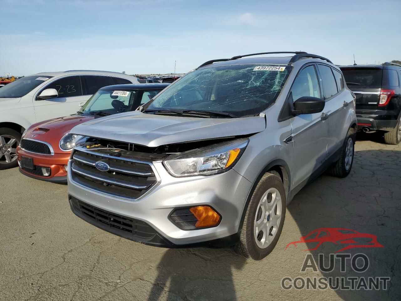 FORD ESCAPE 2017 - 1FMCU0F70HUC88706