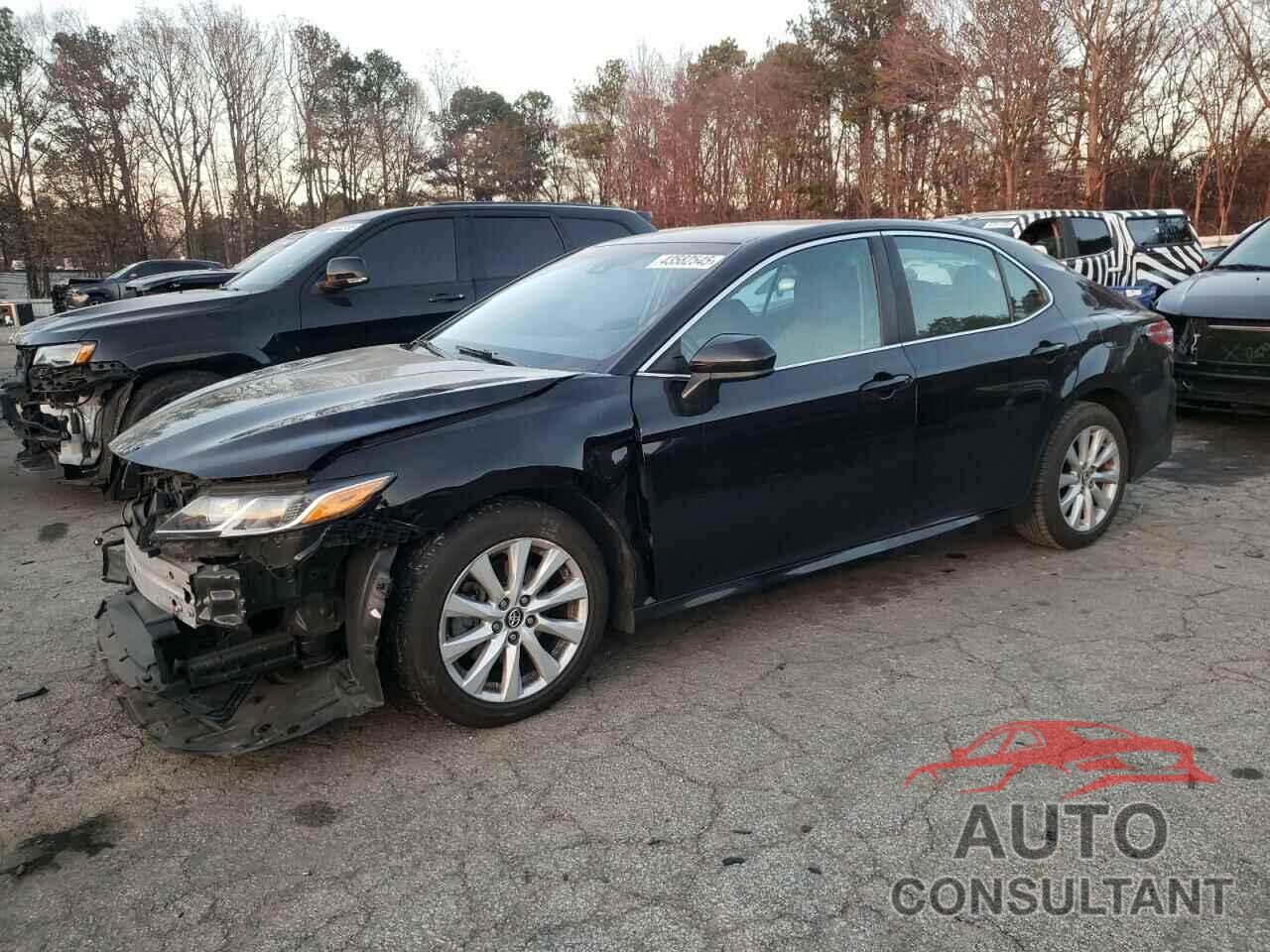 TOYOTA CAMRY 2018 - 4T1B11HK0JU141495