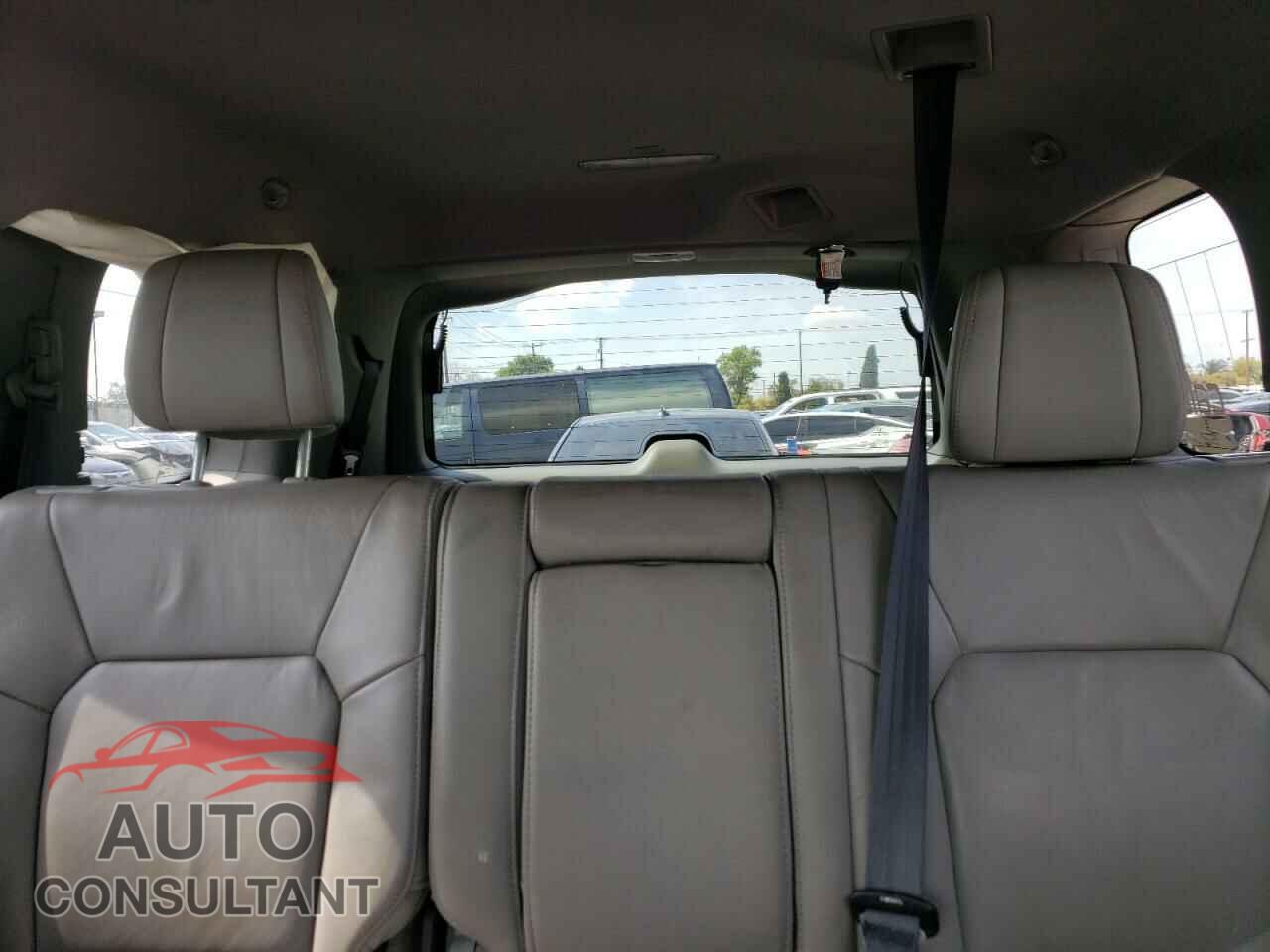HONDA PILOT 2015 - 5FNYF3H76FB009283