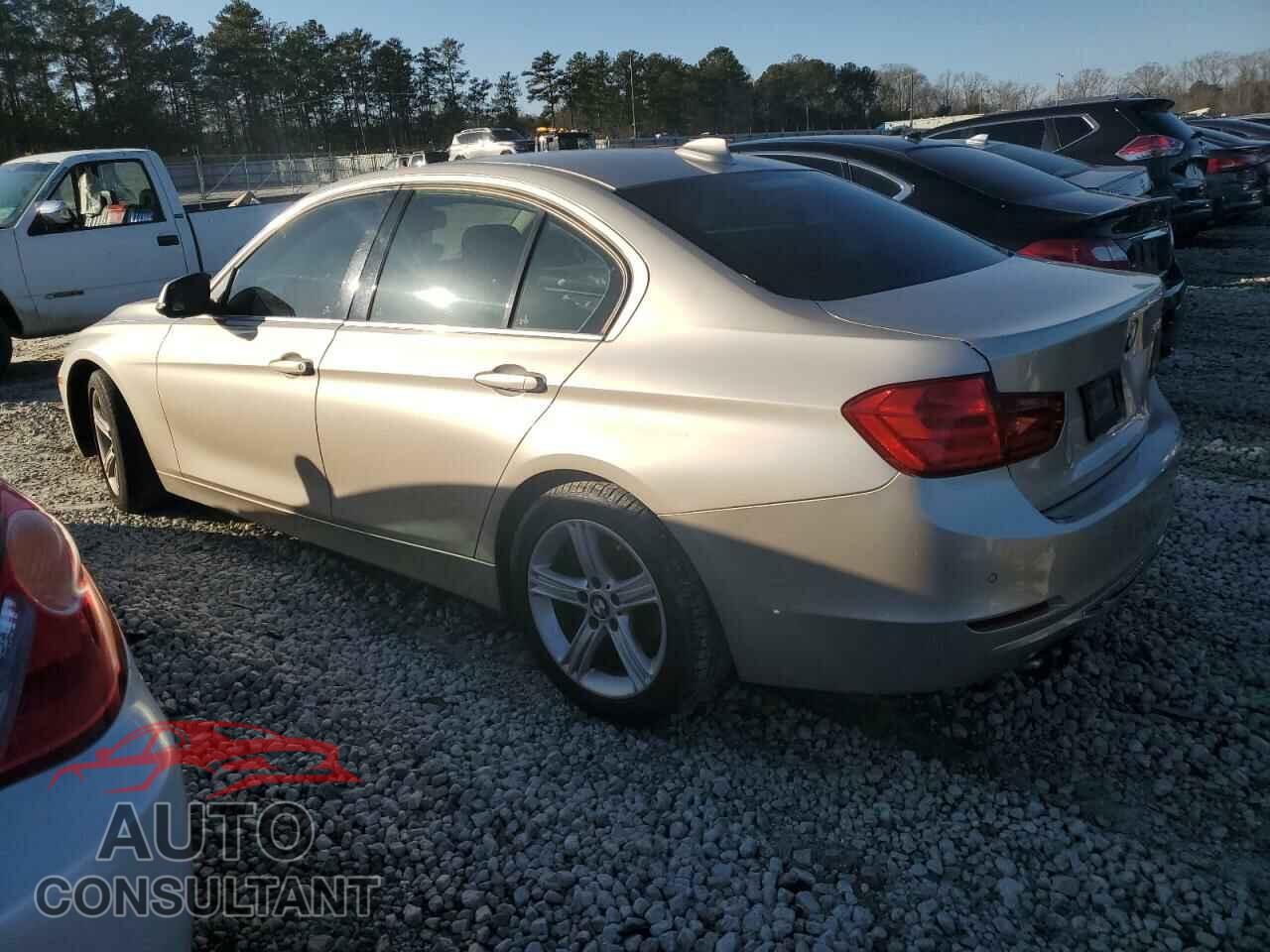 BMW 3 SERIES 2013 - WBA3C1C56DF435218