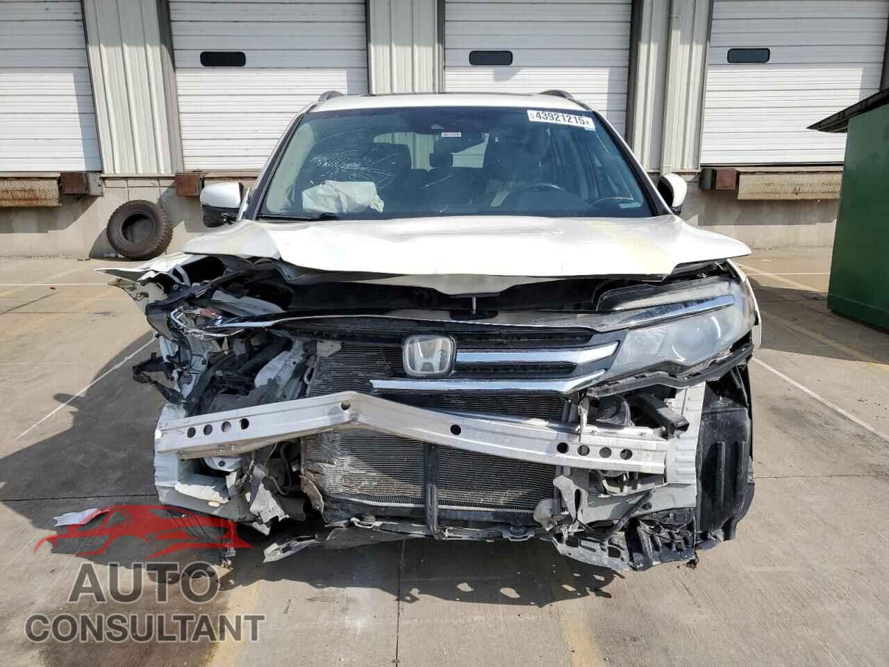 HONDA PILOT 2018 - 5FNYF6H96JB070435