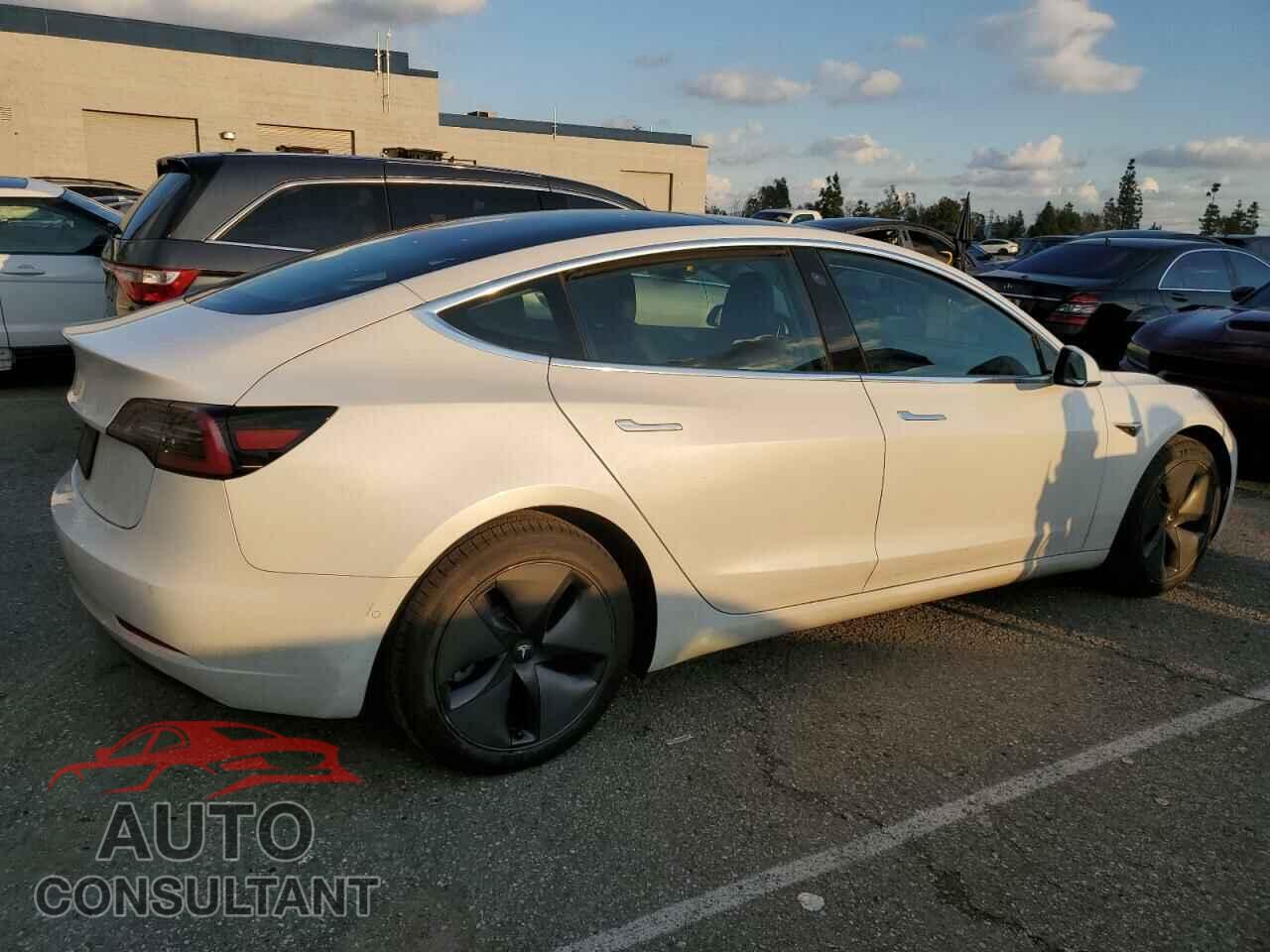 TESLA MODEL 3 2019 - 5YJ3E1EA5KF397070