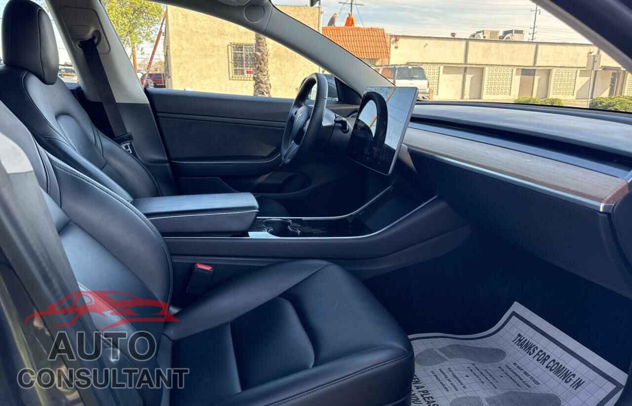 TESLA MODEL 3 2020 - 5YJ3E1EA3LF645611