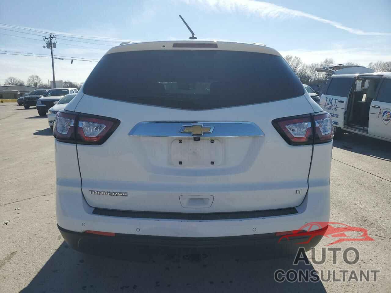 CHEVROLET TRAVERSE 2017 - 1GNKRHKD2HJ332127