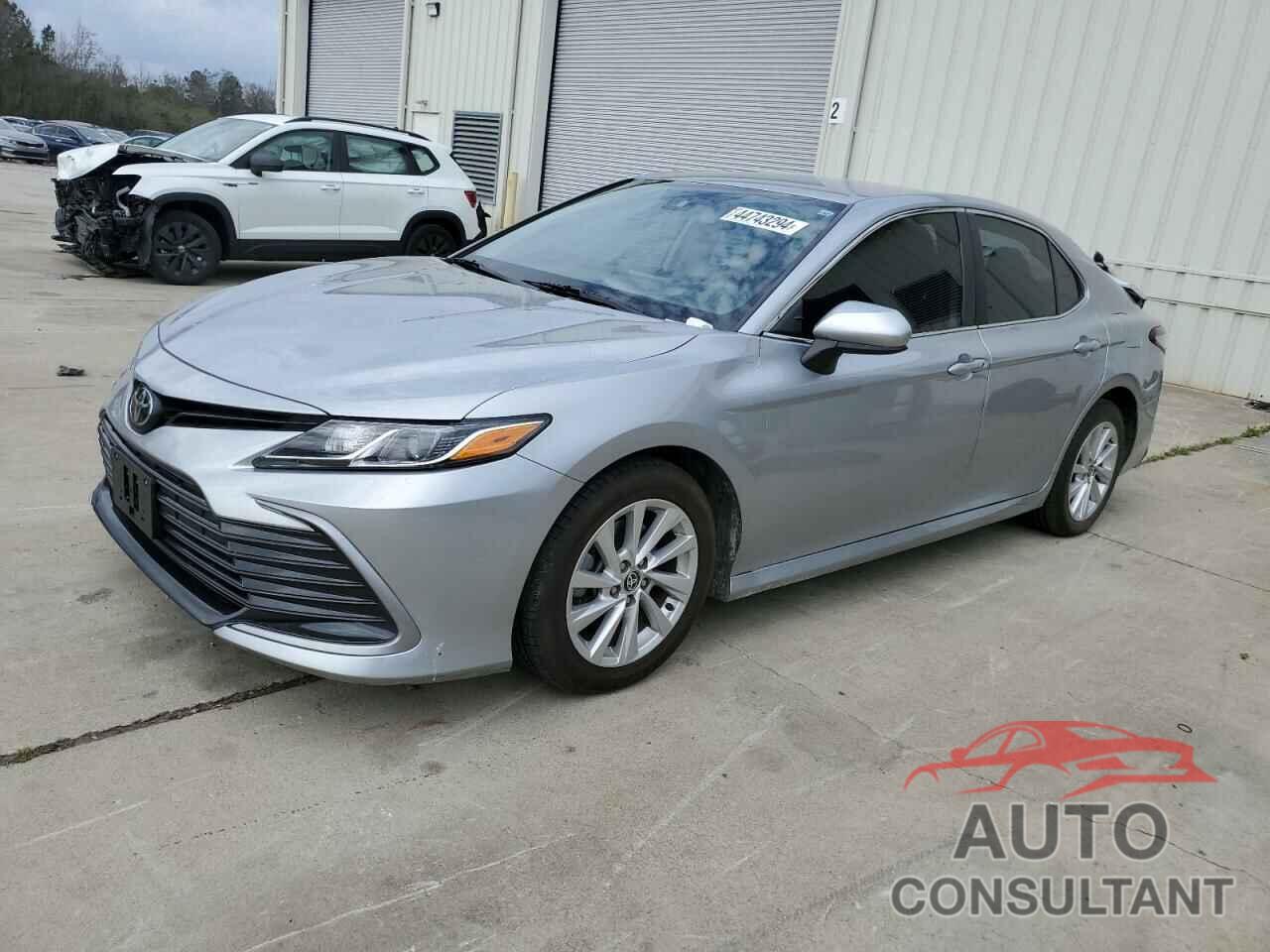TOYOTA CAMRY 2021 - 4T1C11AK0MU562751