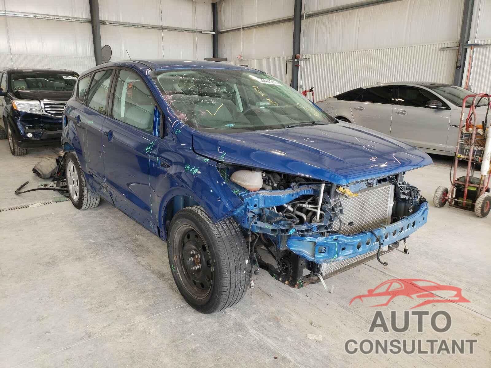 FORD ESCAPE 2017 - 1FMCU0F77HUA28061