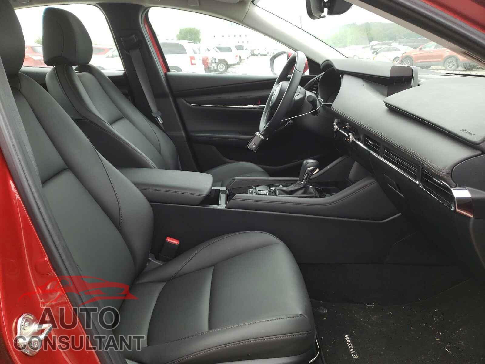 MAZDA 3 2019 - 3MZBPADL5KM109808
