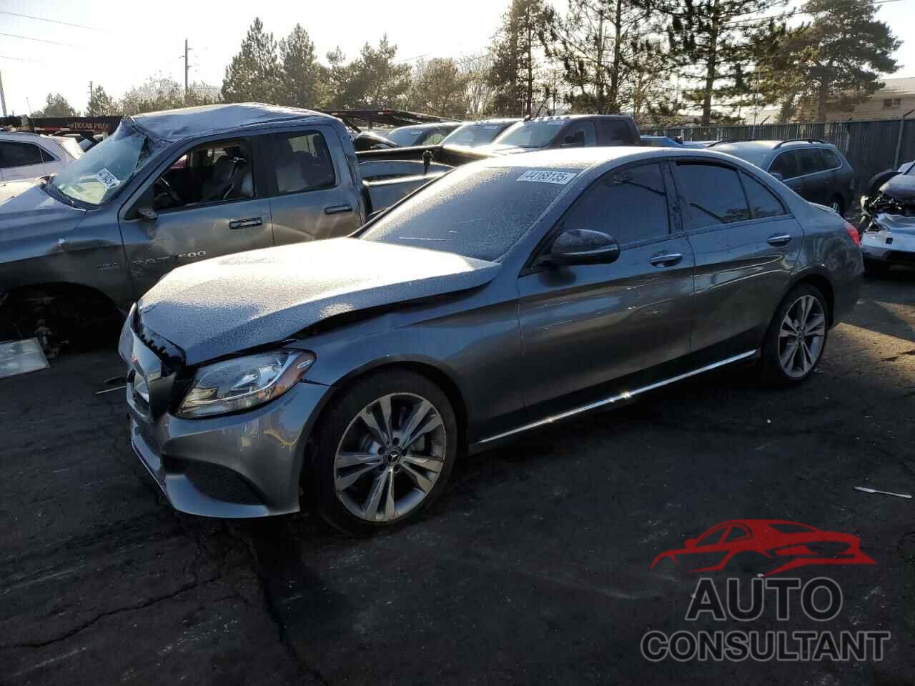 MERCEDES-BENZ C-CLASS 2018 - 55SWF4JB5JU240307