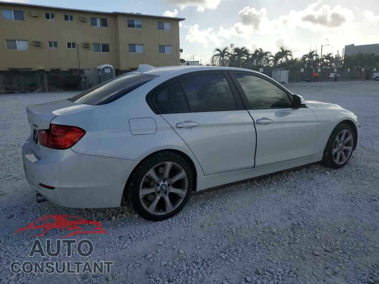 BMW 3 SERIES 2014 - WBA3B9G55ENR91491