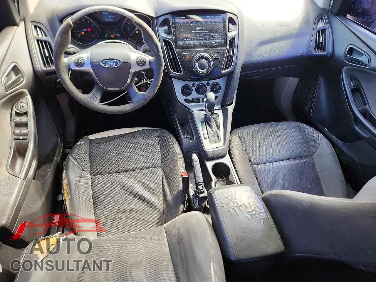 FORD FOCUS 2012 - 1FAHP3F22CL379360
