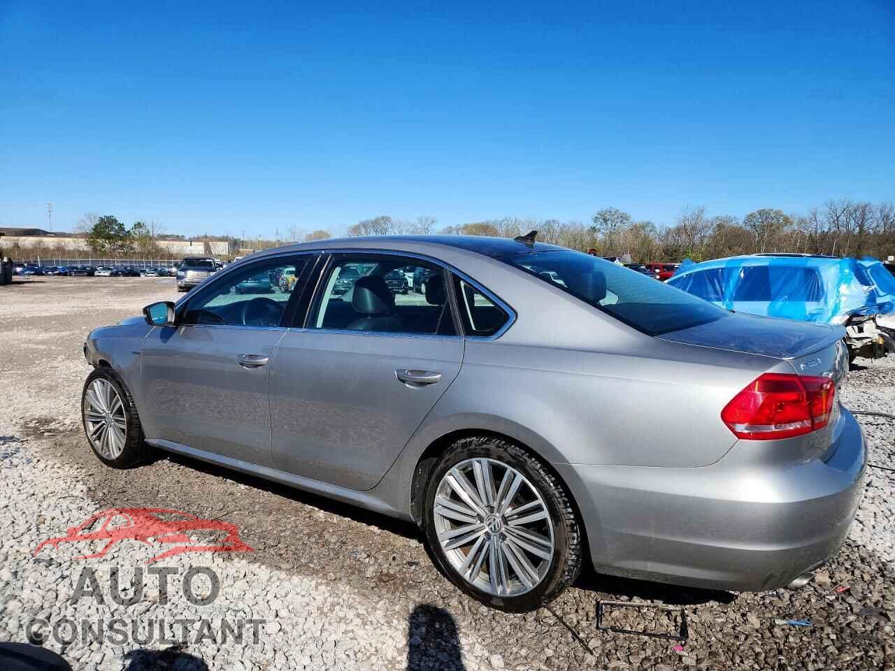 VOLKSWAGEN PASSAT 2014 - 1VWBT7A33EC102736