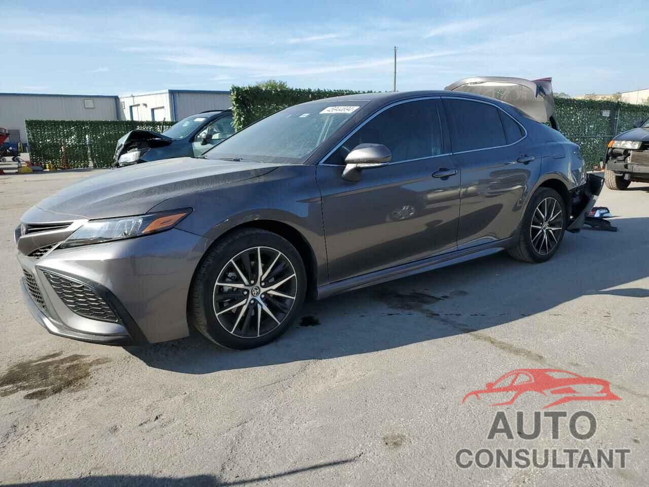 TOYOTA CAMRY 2023 - 4T1G11AK4PU724886