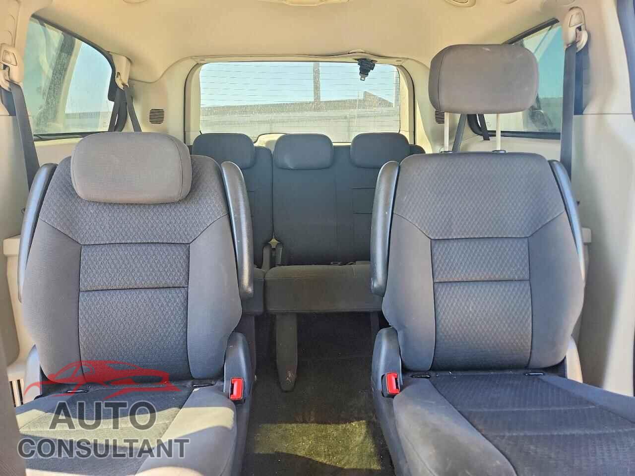 DODGE CARAVAN 2010 - 2D4RN5D13AR126985