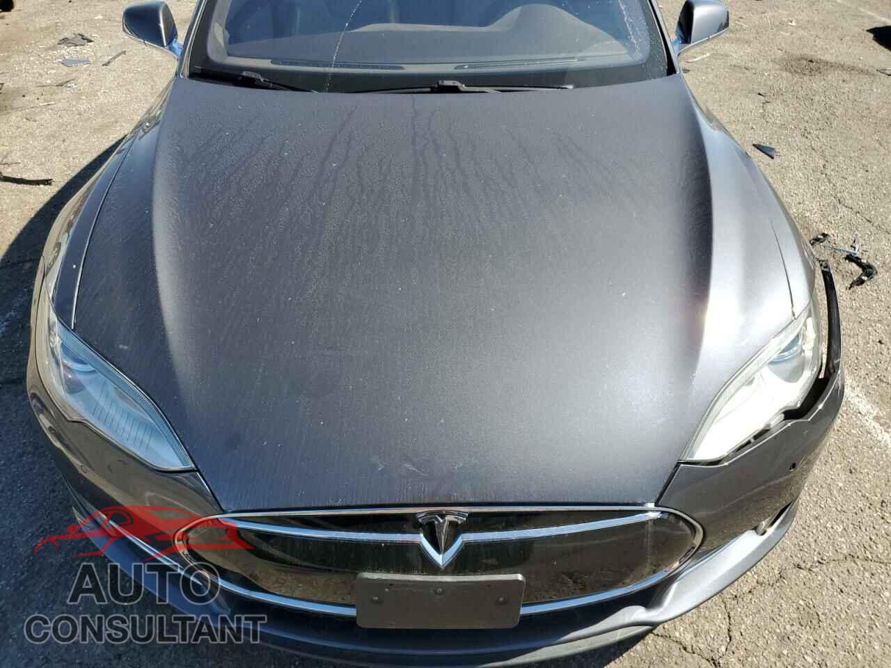 TESLA MODEL S 2015 - 5YJSA1E11FF112944