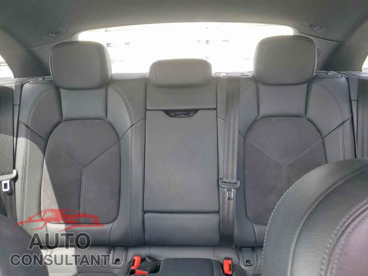 PORSCHE MACAN 2021 - WP1AA2A52MLB06427