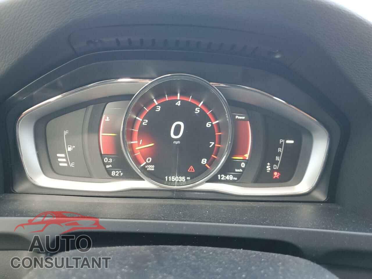 VOLVO V60 2015 - YV4612HK8F1001096
