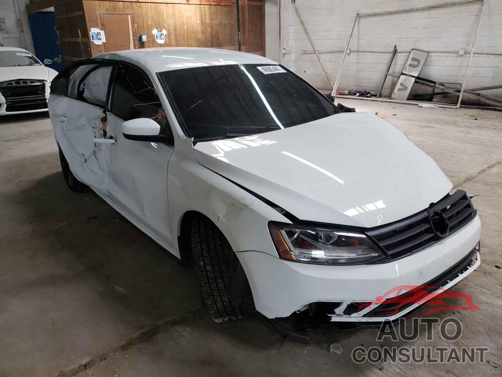 VOLKSWAGEN JETTA 2017 - 3VW2B7AJXHM290076