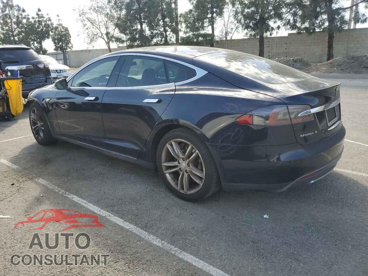 TESLA MODEL S 2014 - 5YJSA1H11EFP32882