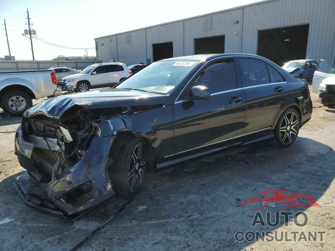 MERCEDES-BENZ C-CLASS 2013 - WDDGF4HB4DA852223