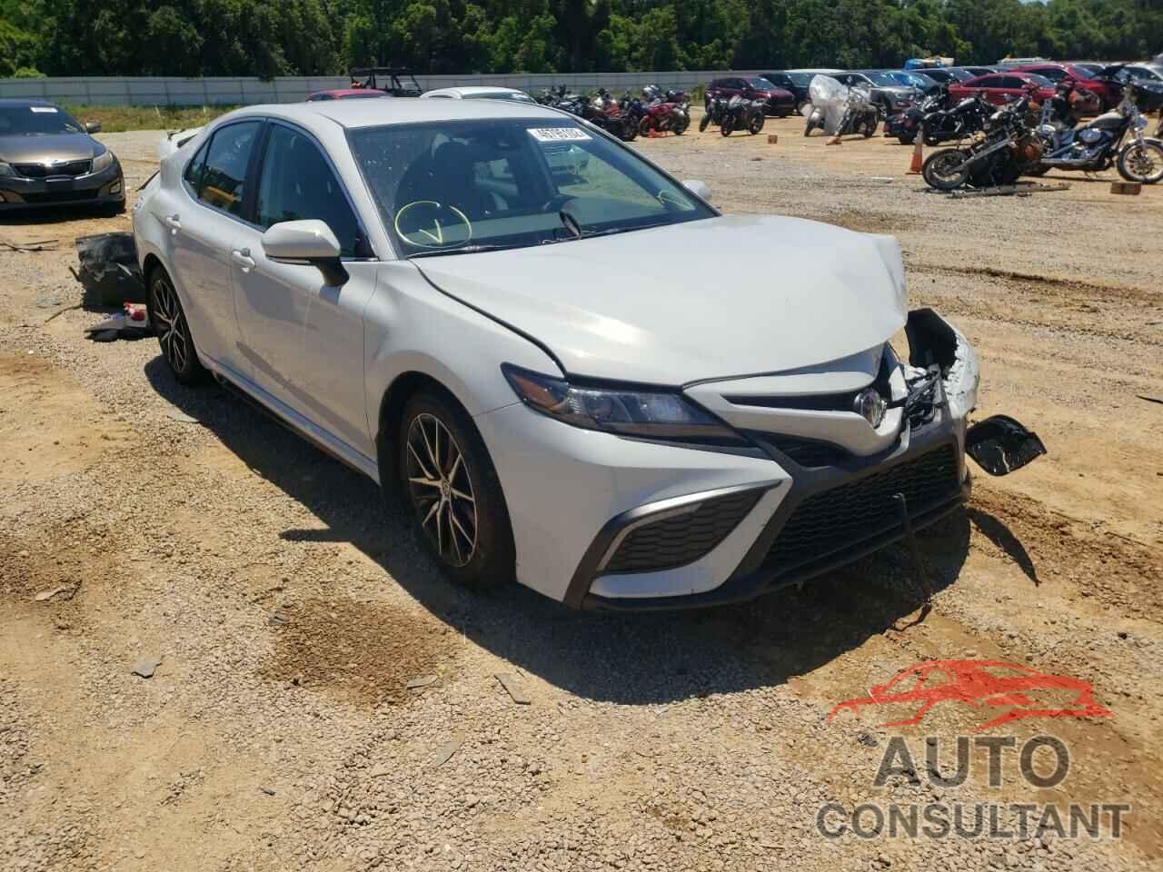 TOYOTA CAMRY 2022 - 4T1G11AK4NU019180