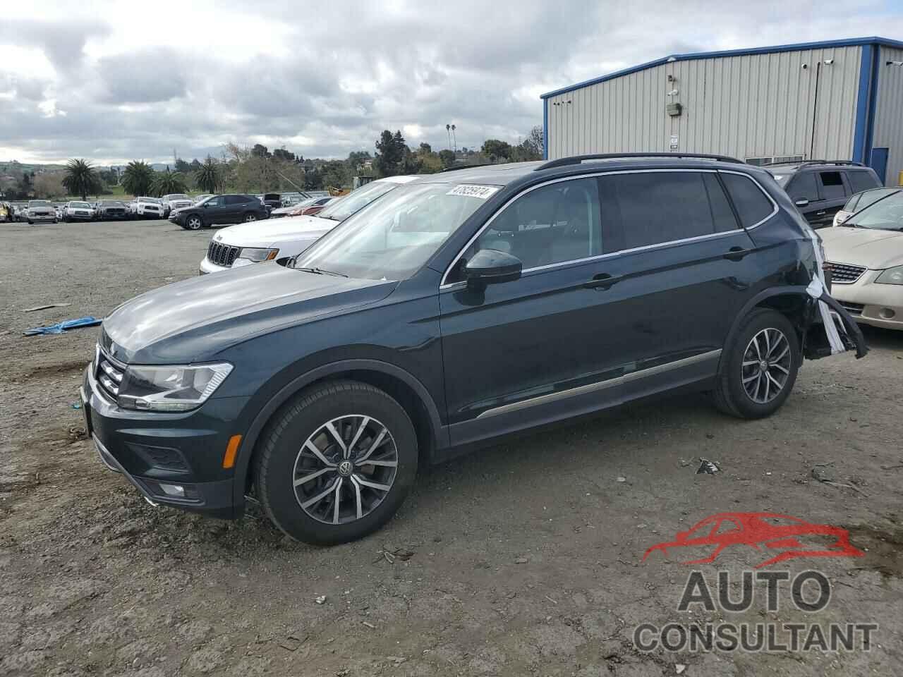 VOLKSWAGEN TIGUAN 2018 - 3VV3B7AX9JM031694