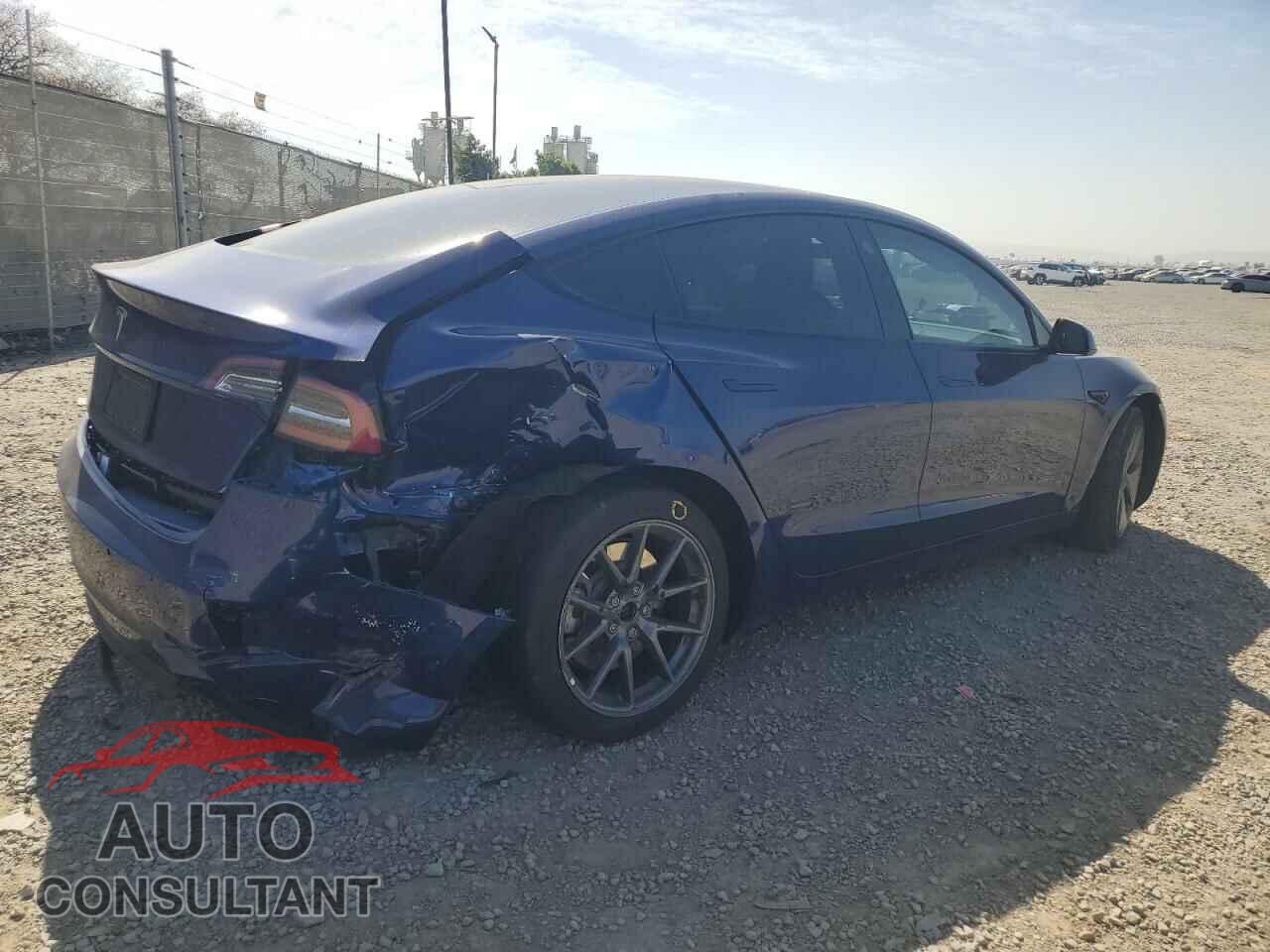 TESLA MODEL 3 2022 - 5YJ3E1EA6NF356399