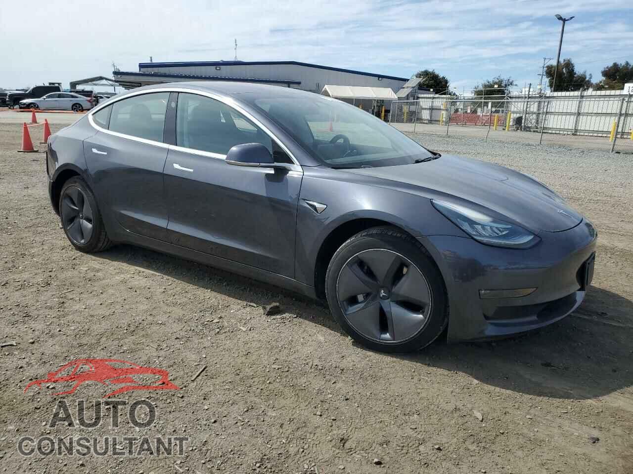 TESLA MODEL 3 2018 - 5YJ3E1EA6JF045274