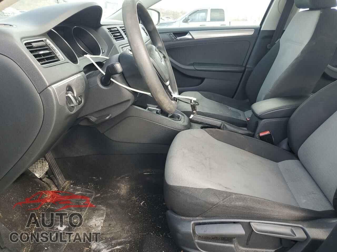 VOLKSWAGEN JETTA 2017 - 3VW2B7AJ6HM242557