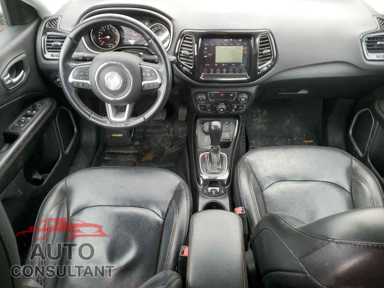 JEEP COMPASS 2018 - 3C4NJDCB8JT364792