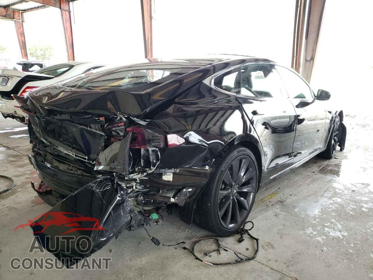 TESLA MODEL S 2017 - 5YJSA1E15HF189979