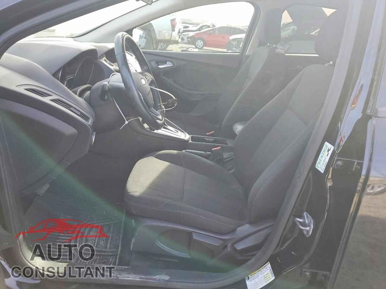 FORD FOCUS 2018 - 1FADP3F2XJL204978