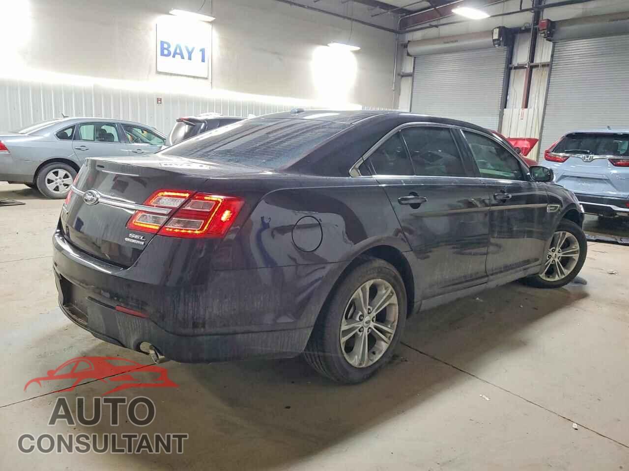 FORD TAURUS 2014 - 1FAHP2E82EG133775