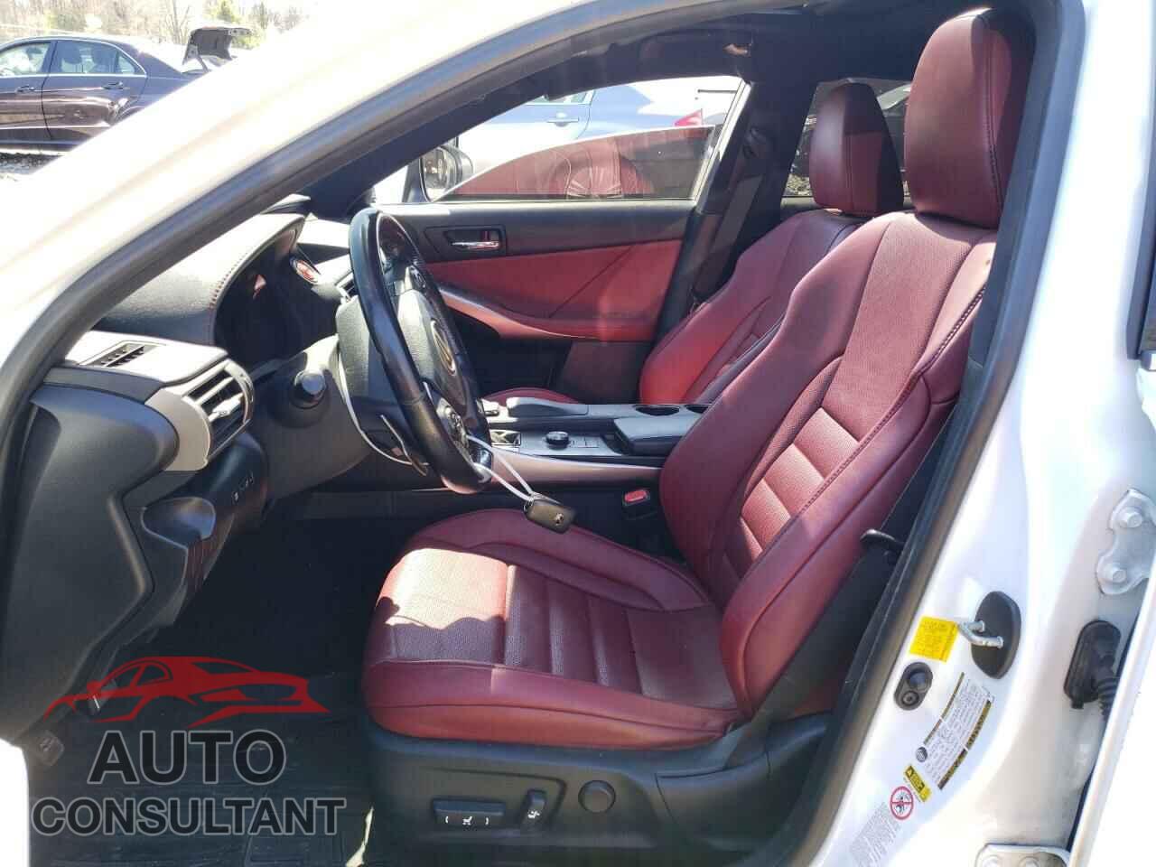 LEXUS IS 2016 - JTHCM1D25G5013499