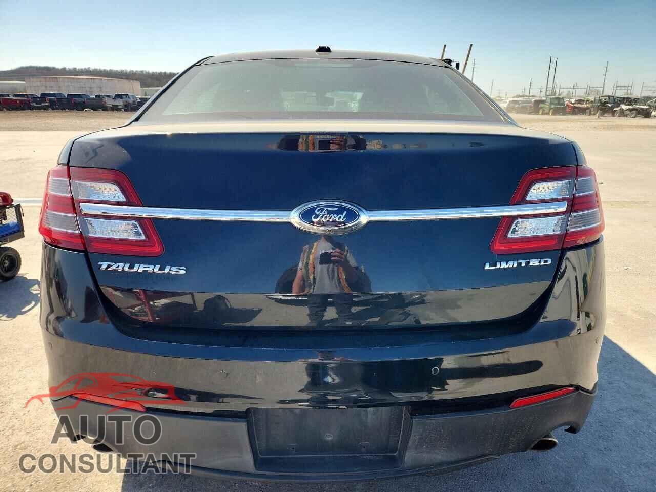 FORD TAURUS 2013 - 1FAHP2F81DG146529