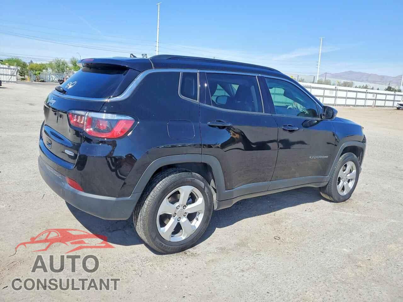 JEEP COMPASS 2018 - 3C4NJDBB1JT199699