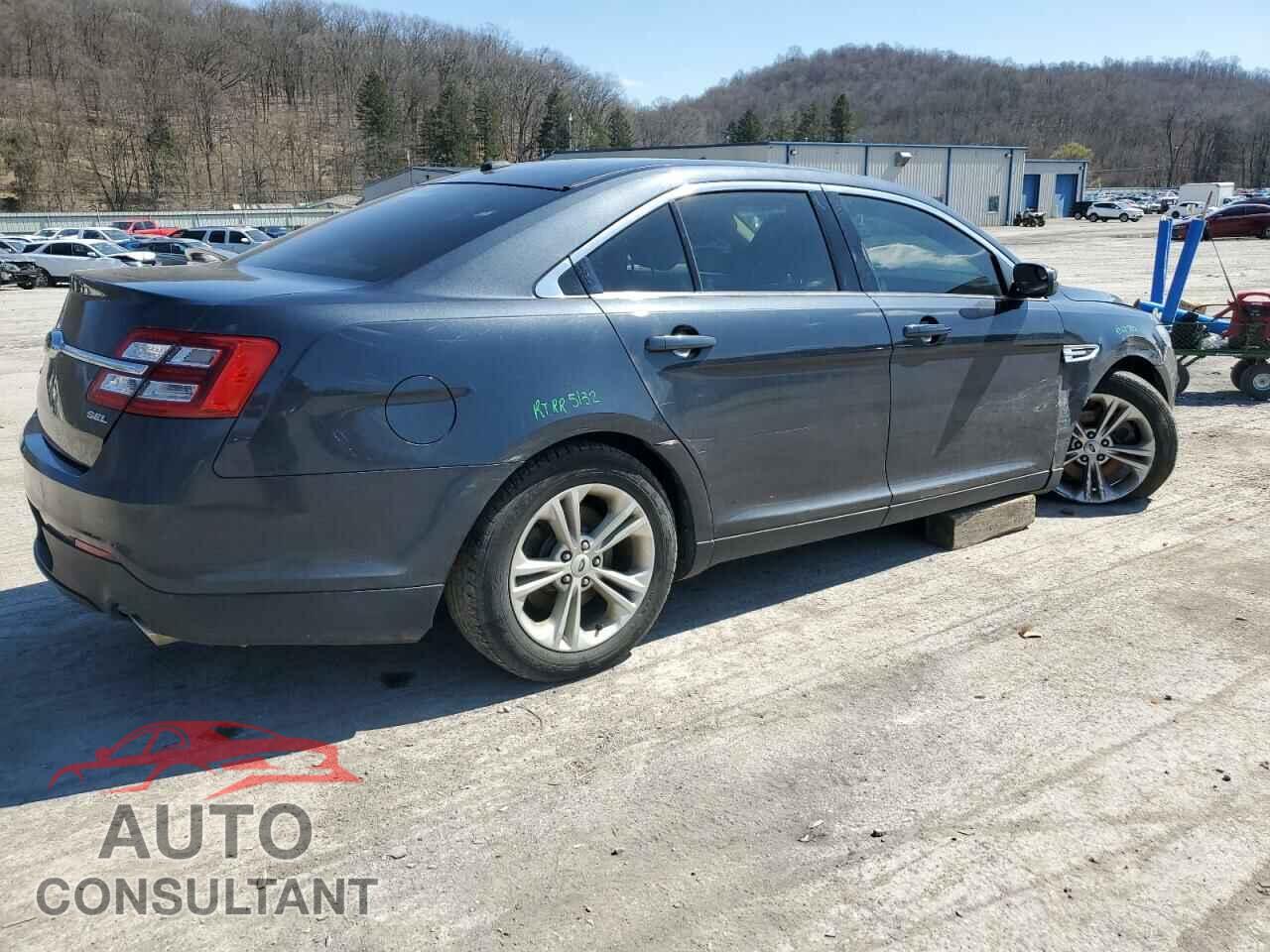 FORD TAURUS 2017 - 1FAHP2E83HG138178
