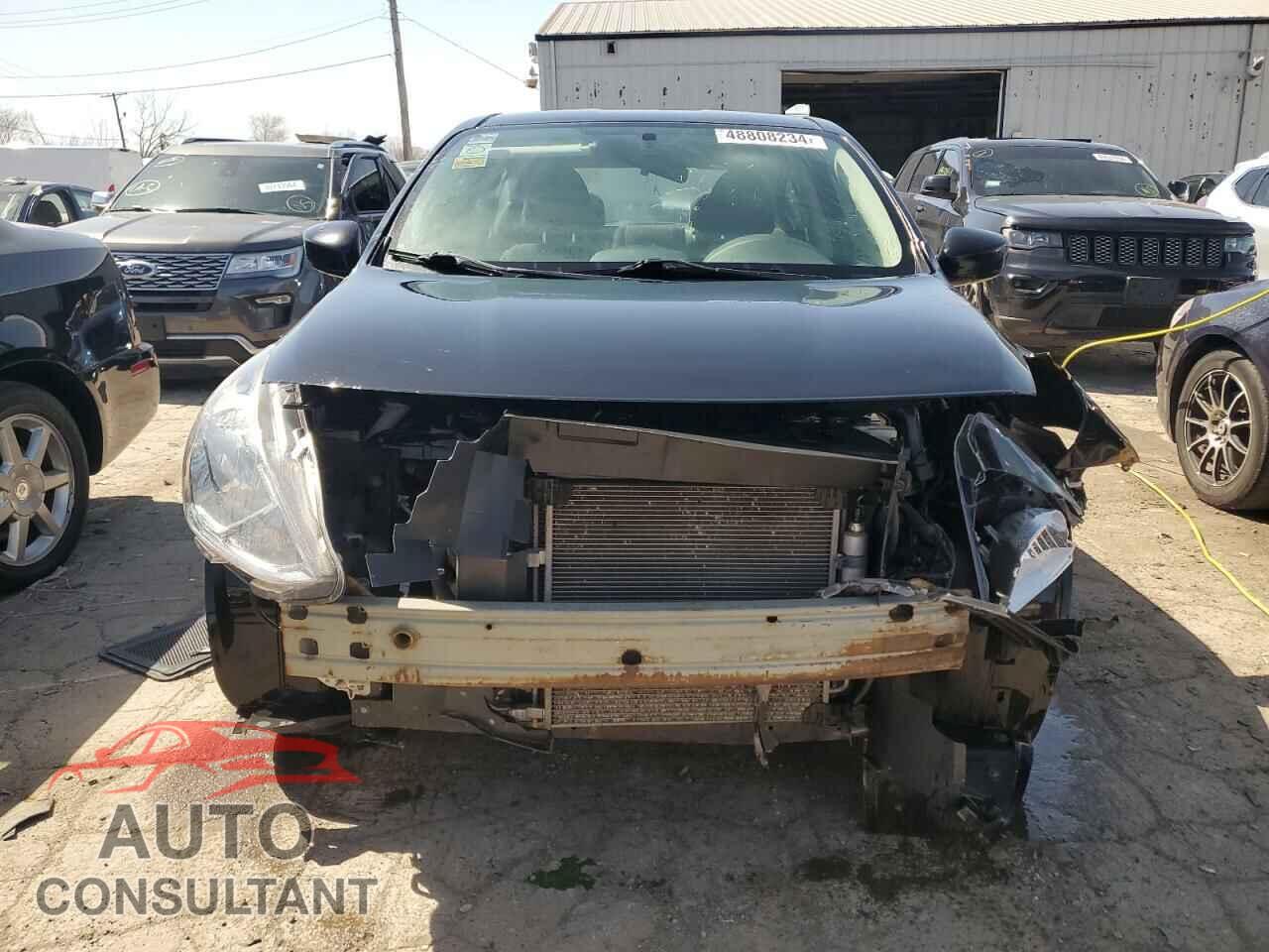 NISSAN VERSA 2017 - 3N1CN7AP3HL840830