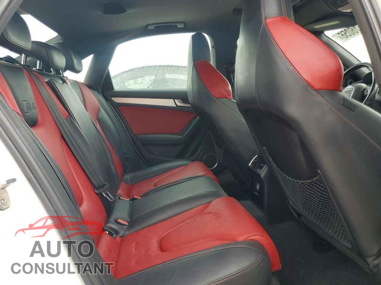AUDI S4/RS4 2010 - WAUBGAFL6AA090212