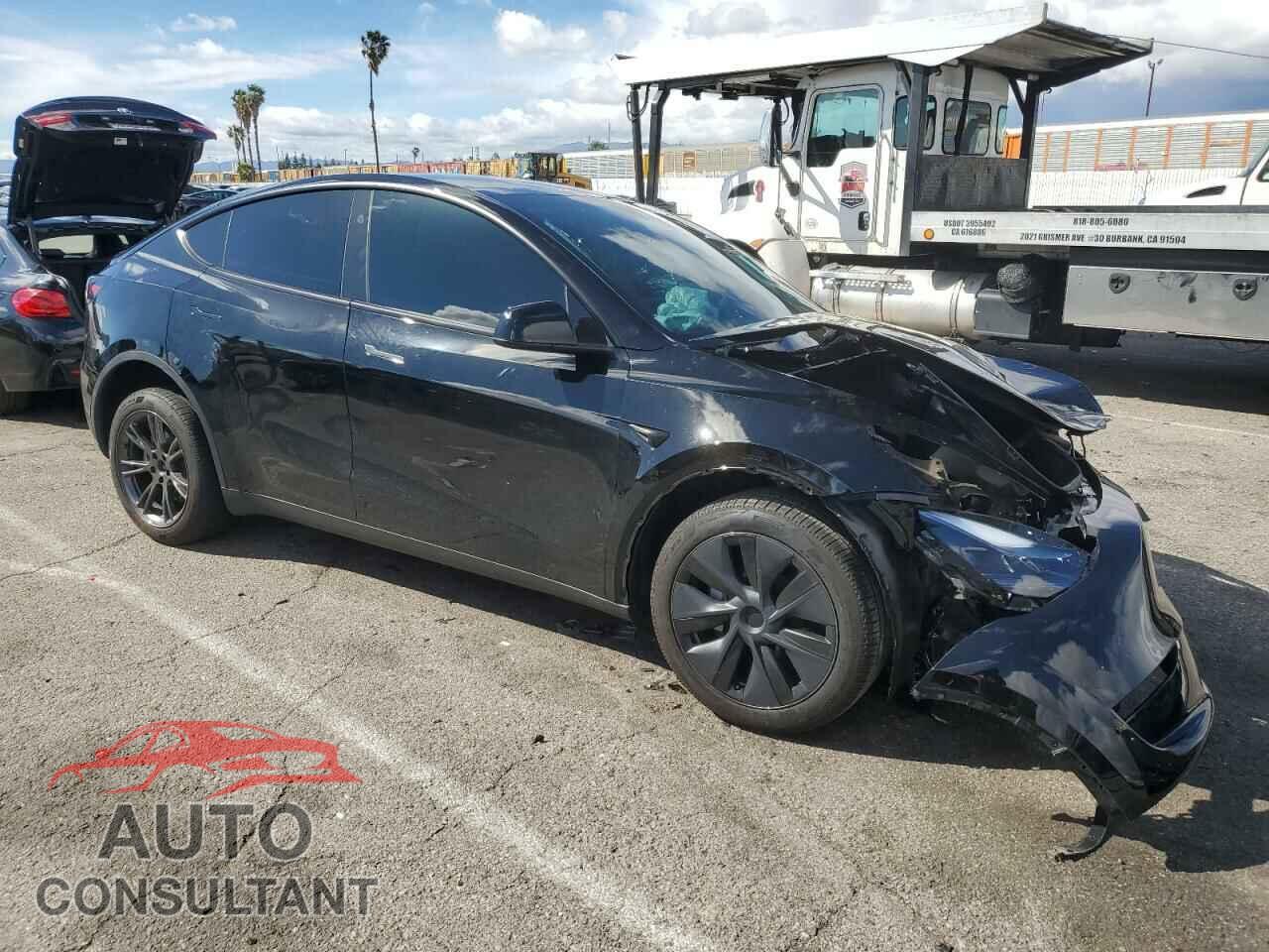 TESLA MODEL Y 2024 - 7SAYGDED4RF200401