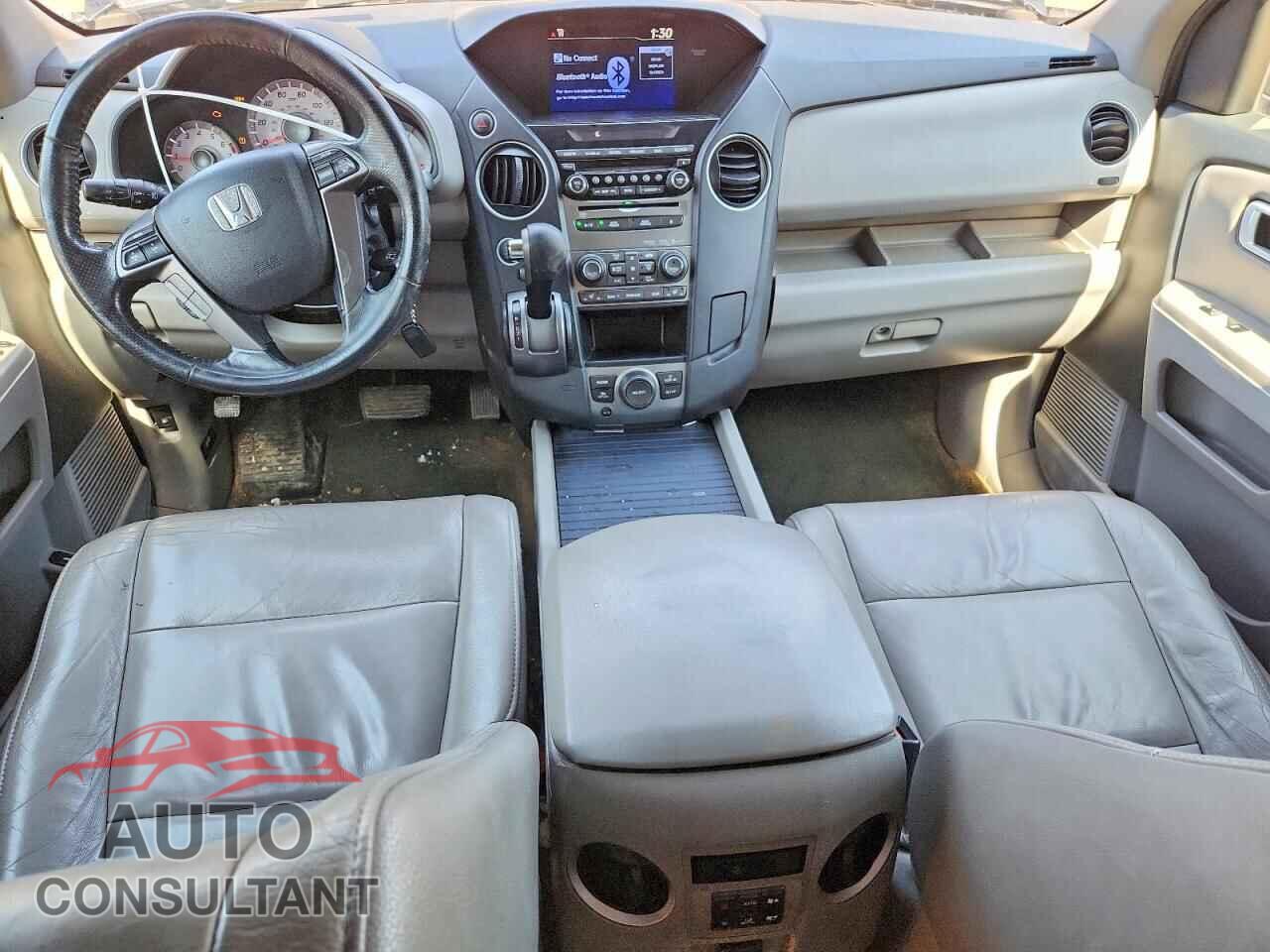 HONDA PILOT 2015 - 5FNYF4H66FB032432