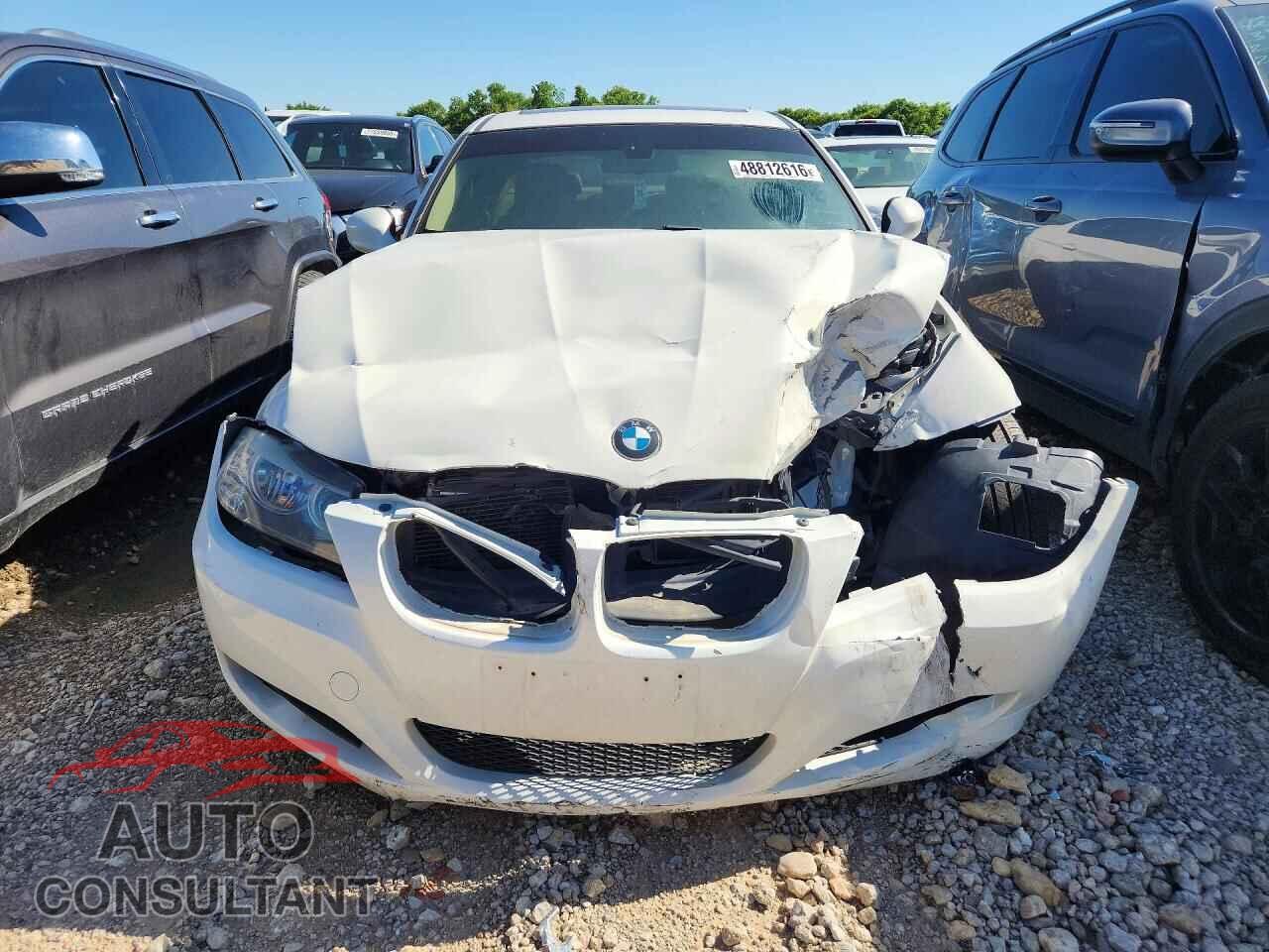 BMW 3 SERIES 2011 - WBAPH7C5XBA802461