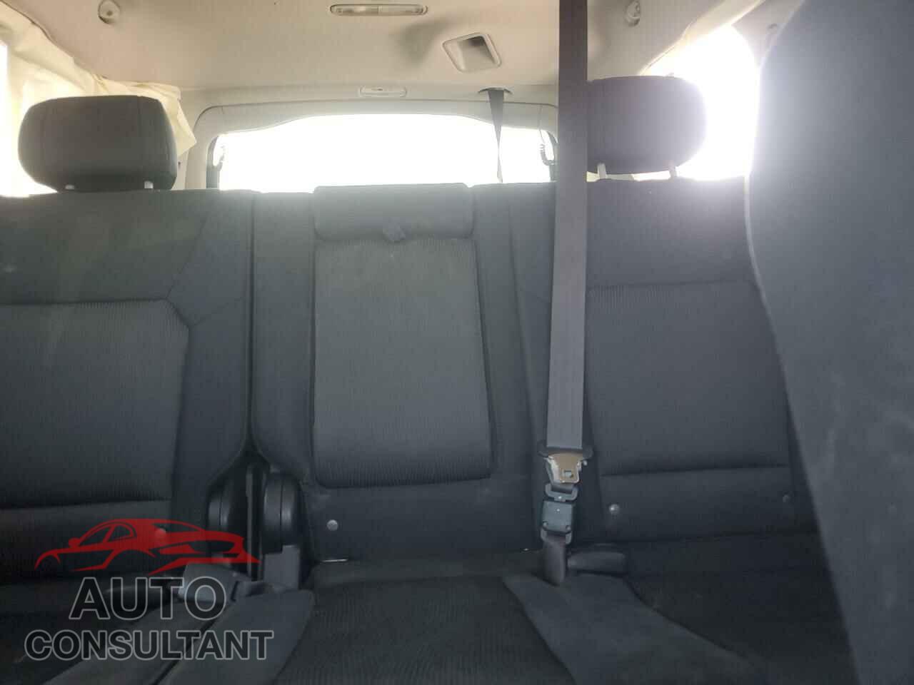 HONDA PILOT 2011 - 5FNYF3H44BB011579