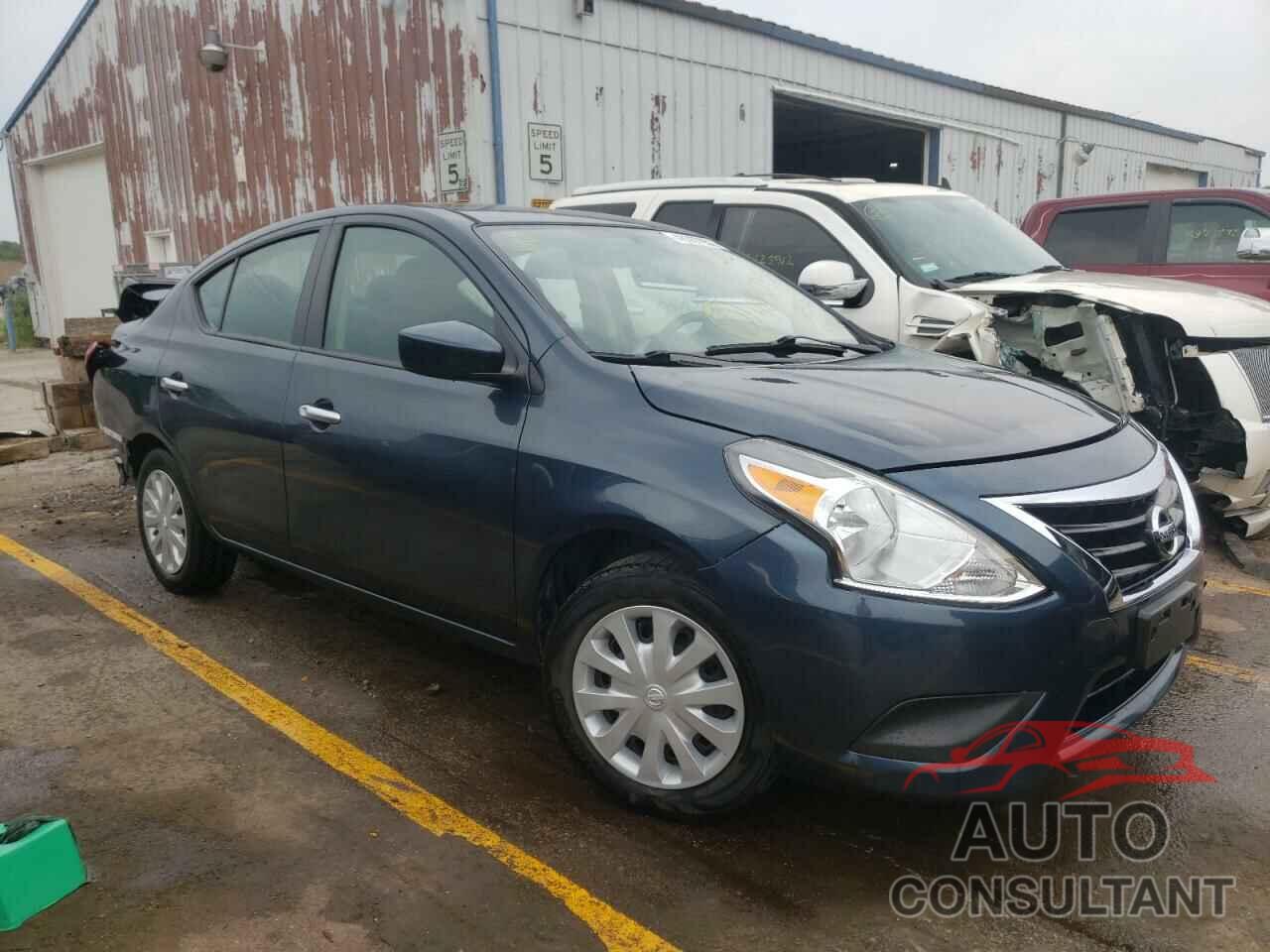 NISSAN VERSA 2017 - 3N1CN7AP1HL841636