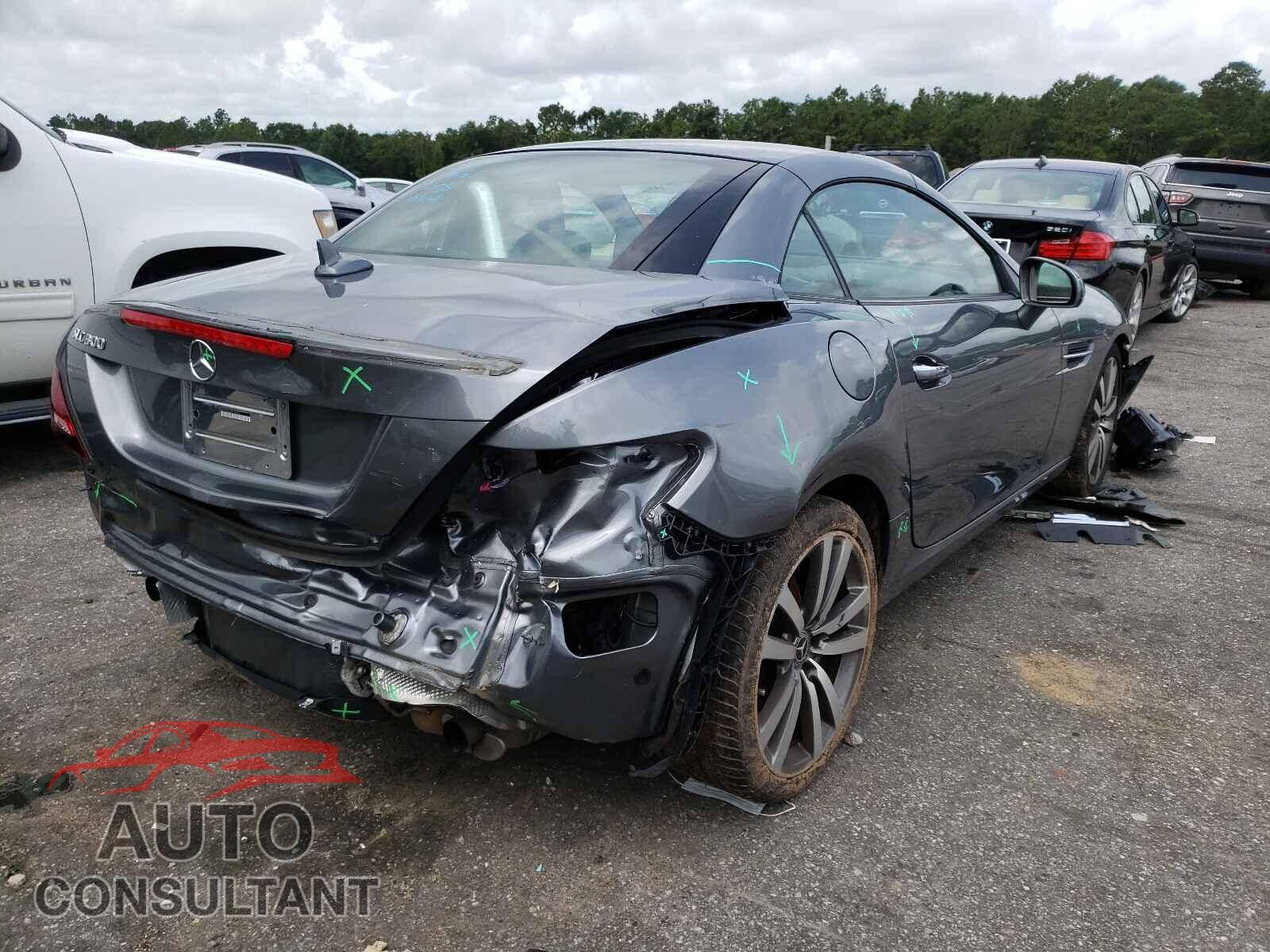 MERCEDES-BENZ SLC-CLASS 2017 - WDDPK3JA2HF142057