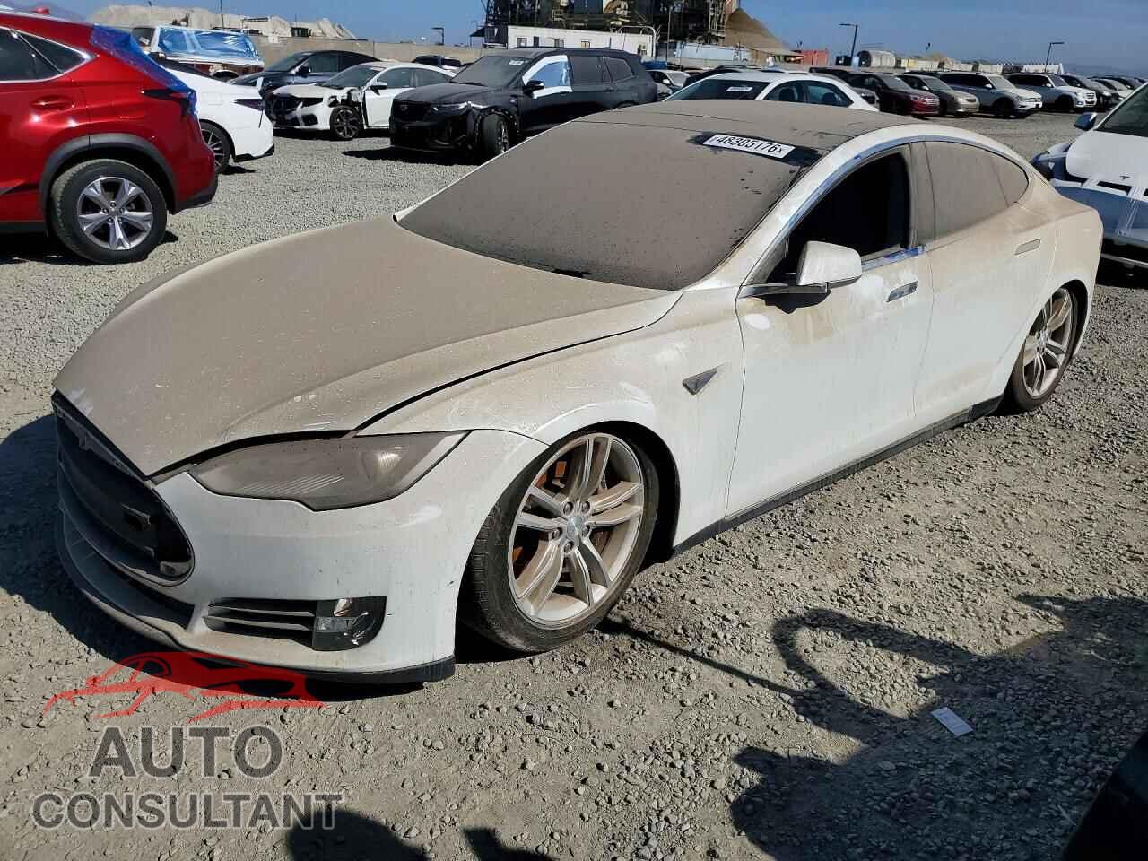 TESLA MODEL S 2013 - 5YJSA1AG9DFP04809
