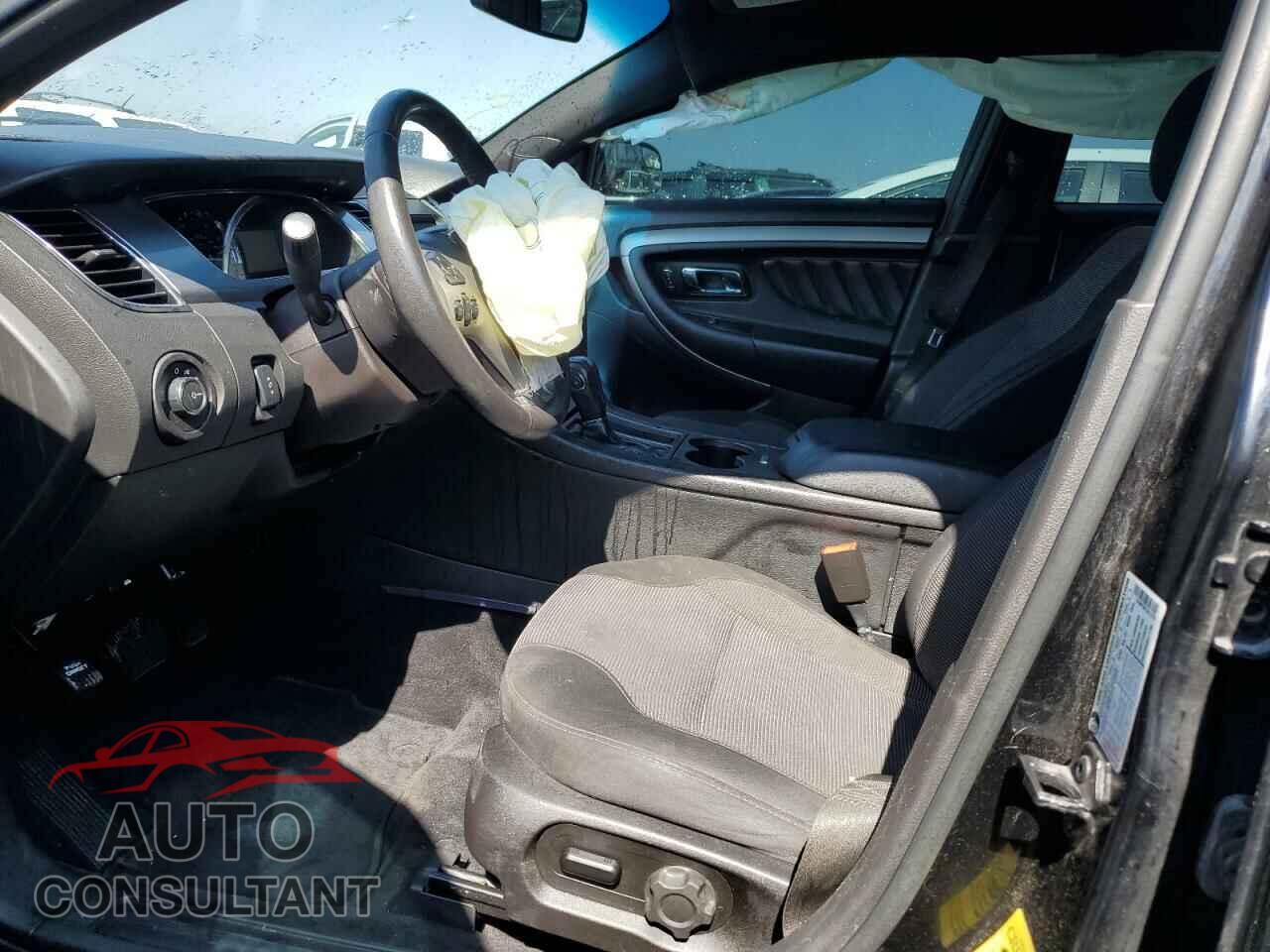 FORD TAURUS 2018 - 1FAHP2E87JG113726
