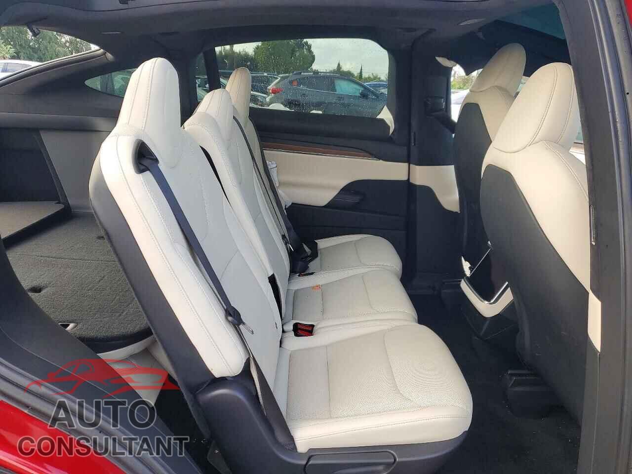 TESLA MODEL X 2022 - 7SAXCAE54NF357614