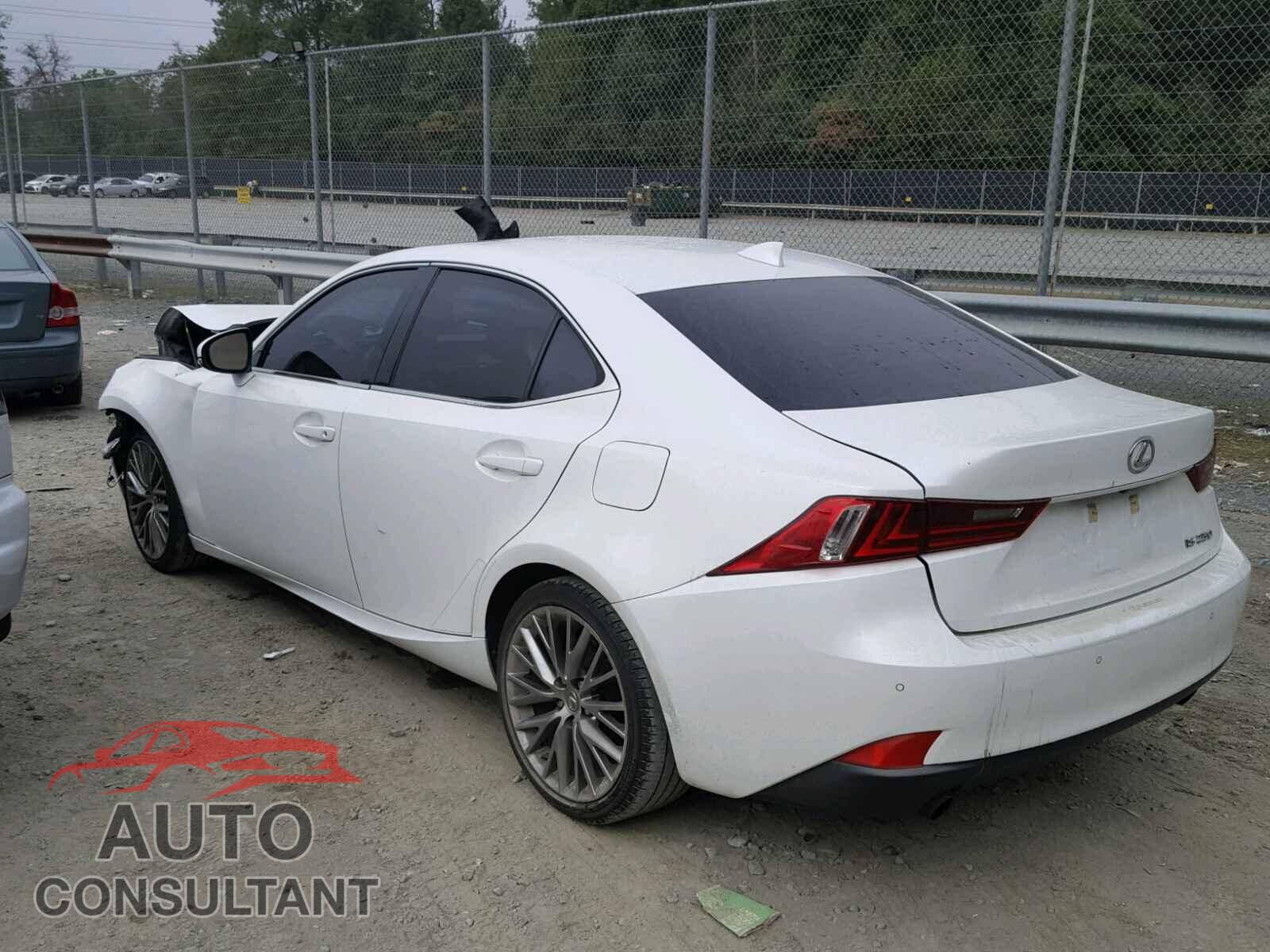 LEXUS IS 250 2015 - JTHBF1D25F5052064