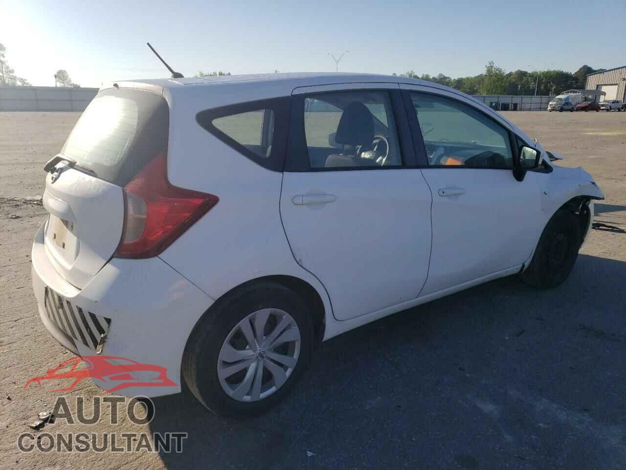 NISSAN VERSA 2017 - 3N1CE2CP5HL368033
